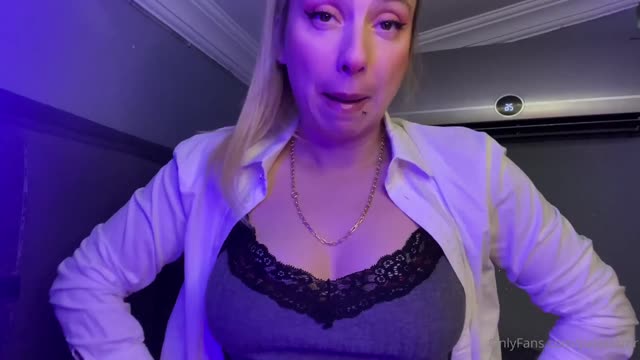 Pelin Asmr İfşa Videosu · Onlyfans Etek Siyirip Bacak Açma