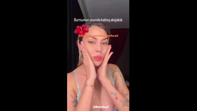 Mavi Dantelli Göğüs İfşa Hd · Seyda Nur Tunc İfşa Videosu