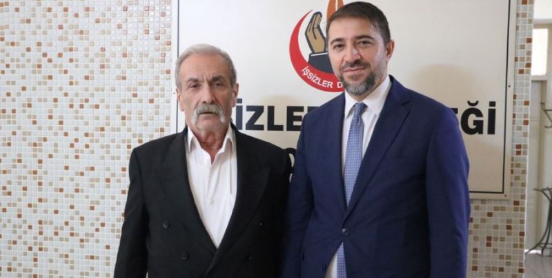 Dr. Özgür, İşsizler Derneği