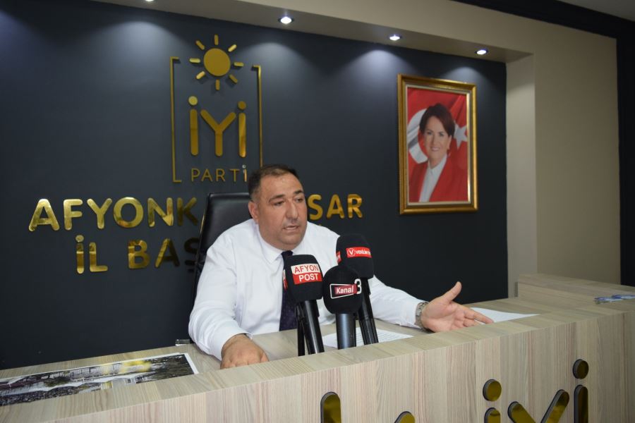 Mısırlıoğlu: “Afyon Belediyesi’nin başarısını yağan yağmurda gördük”