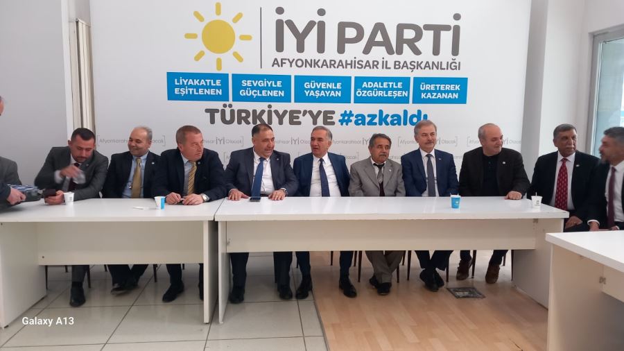 İYİ’ler SKM’de Bayramlaştı