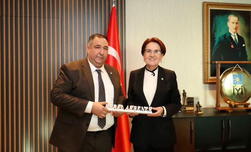 Akşener