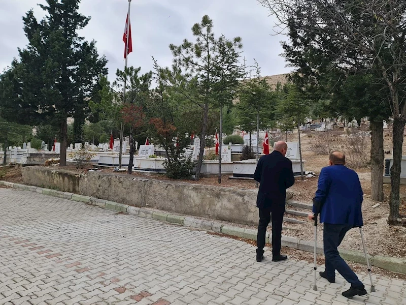 Dinar Şehitliği Yenileniyor: Şehitlerimize Yakışır Anıt Projesi Başlıyor