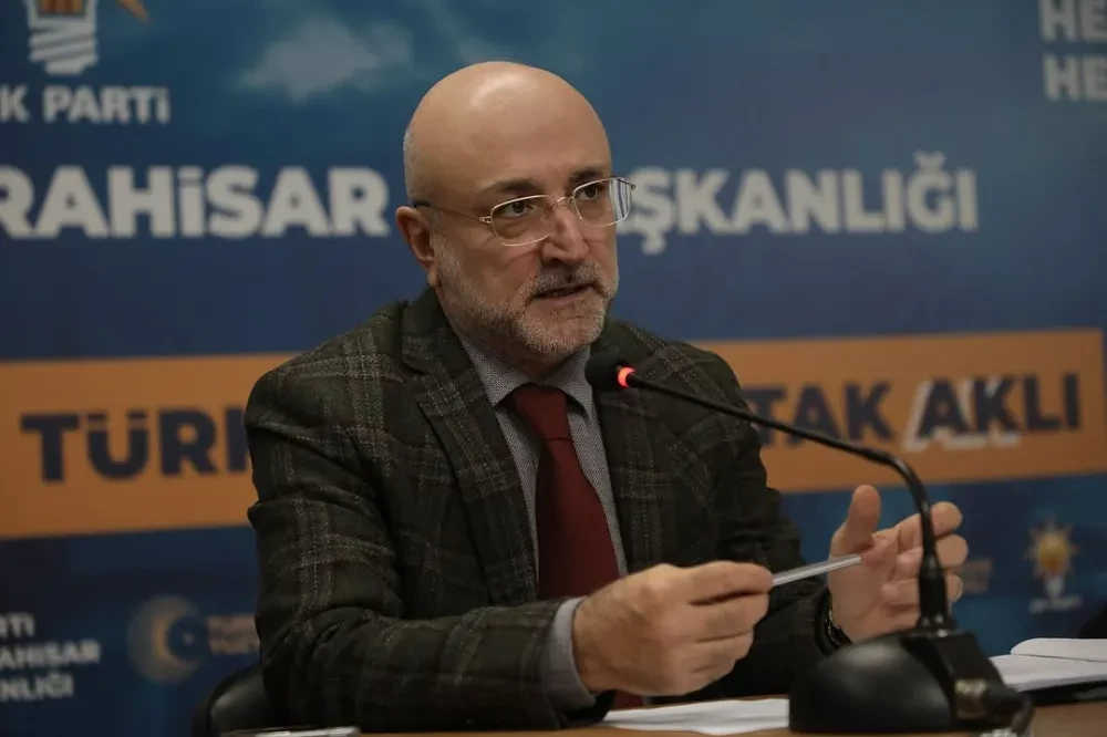 Afyonkarahisar’da Siyasi Gerginlik: AK Parti’den Afiş Toplatmaya Sert Tepki