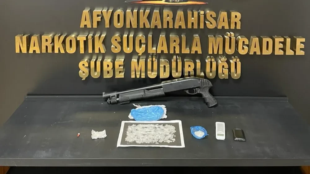 Narkotik Operasyonunda Uyuşturucu Ticareti Yapanlar Yakalandı