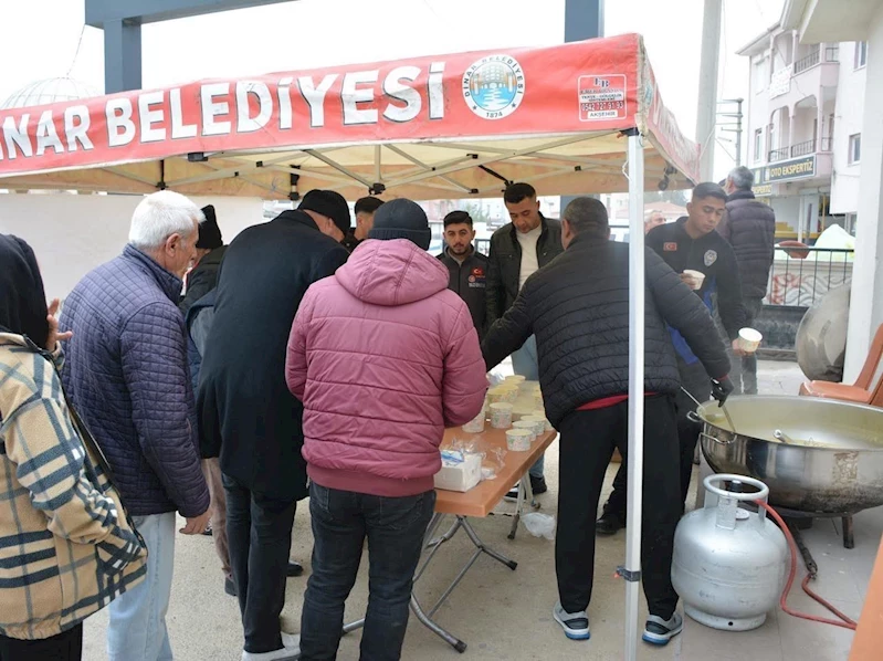 Sıcak Çorba İkramı Pazarcı Esnafına Moral Oldu