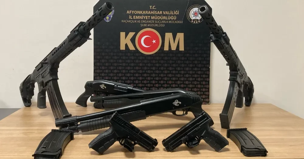 Bolvadin’de Silah Kaçakçılığı Operasyonu