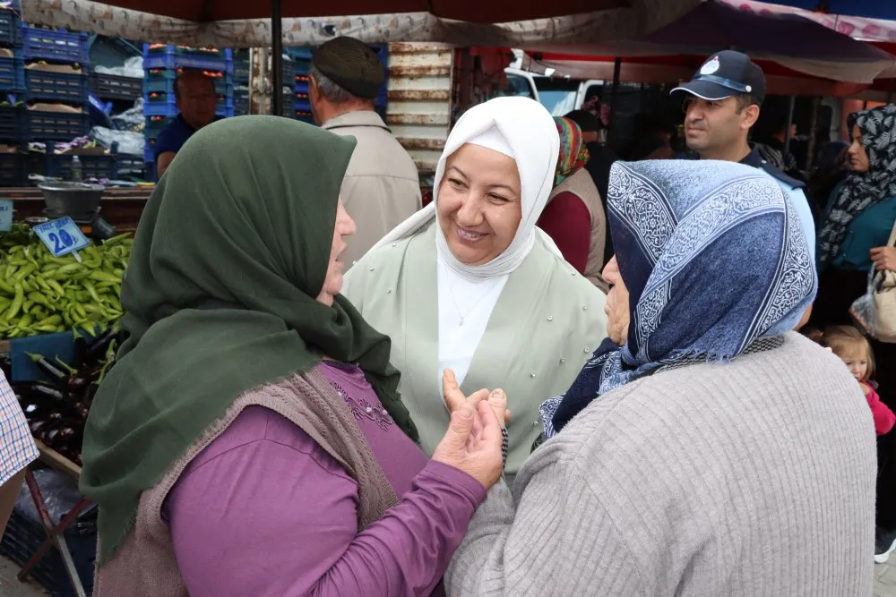Başkan Kılınçarslan, Halk Pazarını Ziyaret Etti