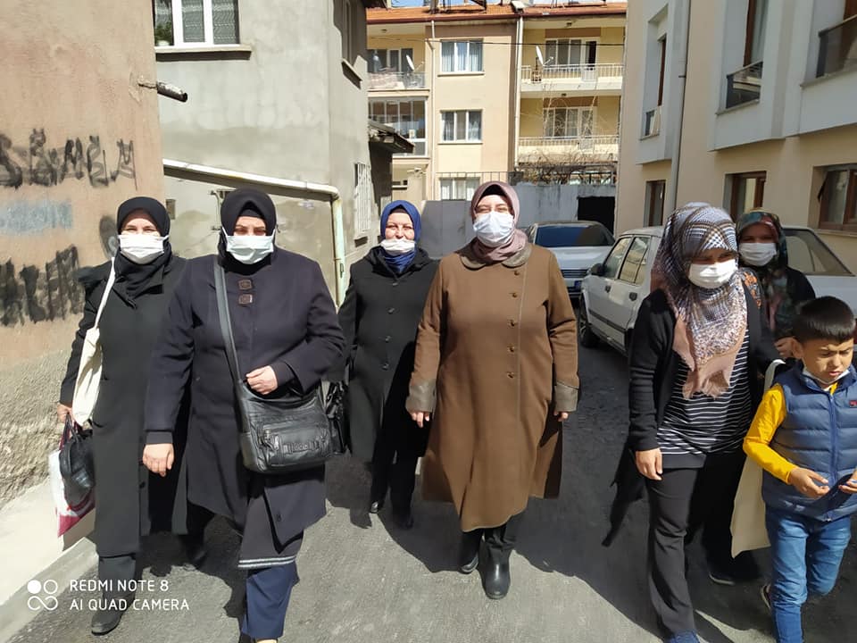 Ak Parti Heyeti’nden yaşlılara nezaket ziyareti