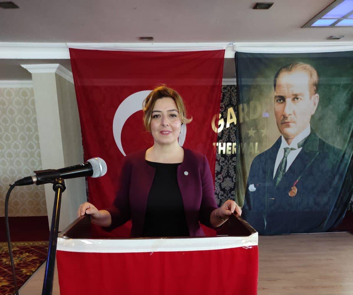 İYİ Parti’den kadınlar günü kutlaması