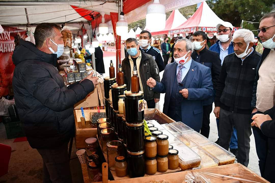 Başkan Şahin, Gastro Park Stantlarını gezdi