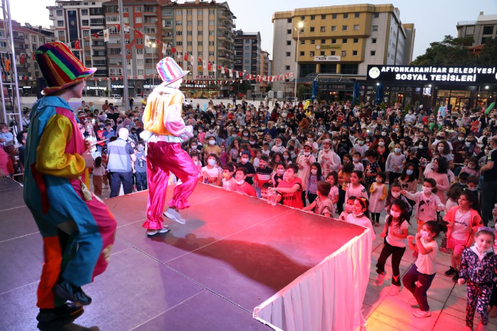 ‘Yaz Etkinlikleri’ tüm hızıyla sürüyor